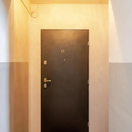 Cosy With Mezzanine By Bookinghost Apartment *
