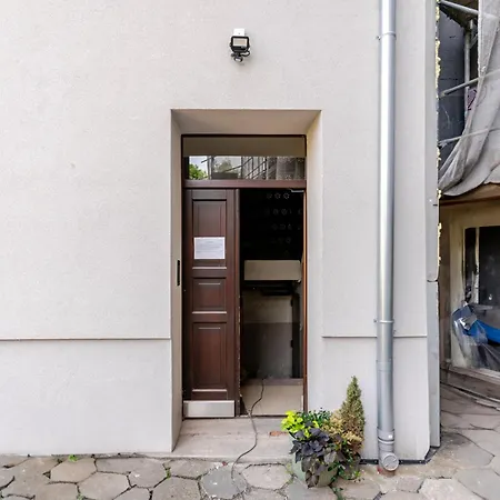 Apartment Cosy With Mezzanine By Bookinghost